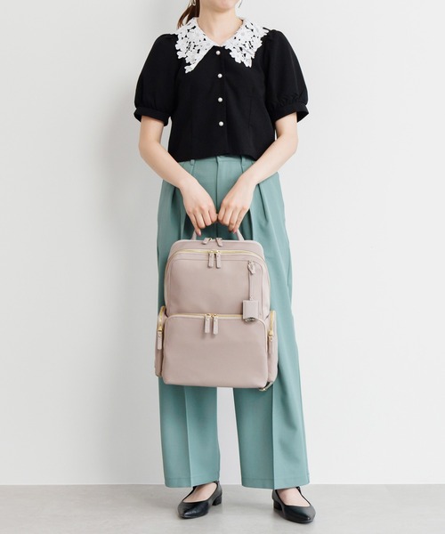 Jewelna Rose(ジュエルナローズ)の「フレイヤ・リュック エアリィ ワイド A4/13.3インチPC収納 16264(バックパック/リュック・レディース・ブラック/グレイッシュベージュ/ライトピンク/ブラック×ブラック・FREE)」の15枚目の写真