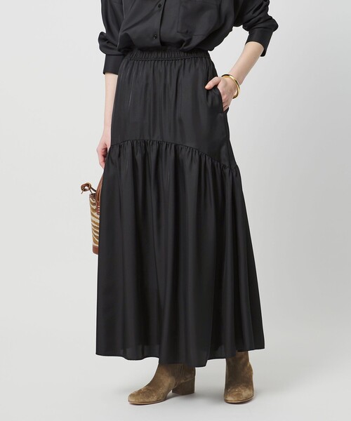 UNITED ARROWS(ユナイテッドアローズ)の「シルクライク ティアード スカート(スカート・レディース・オフホワイト/ブラック/ダークブラウン・38/36)」の4枚目の写真