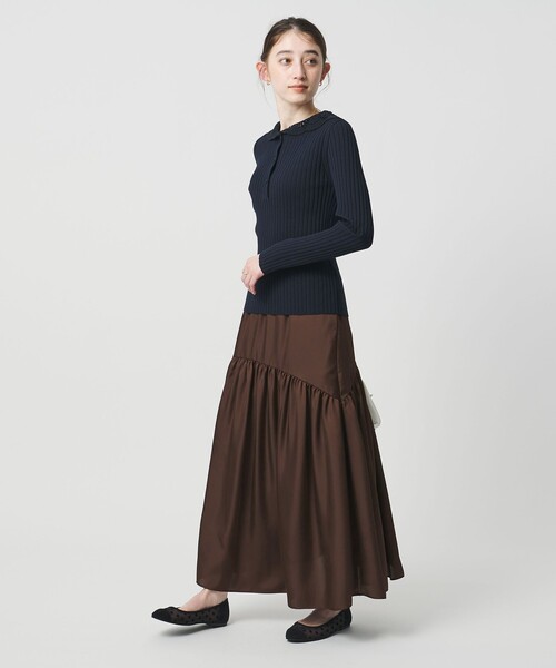 UNITED ARROWS(ユナイテッドアローズ)の「シルクライク ティアード スカート(スカート・レディース・オフホワイト/ブラック/ダークブラウン・38/36)」の13枚目の写真