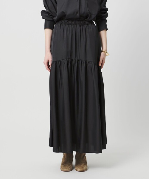 UNITED ARROWS(ユナイテッドアローズ)の「シルクライク ティアード スカート(スカート・レディース・オフホワイト/ブラック/ダークブラウン・38/36)」の16枚目の写真