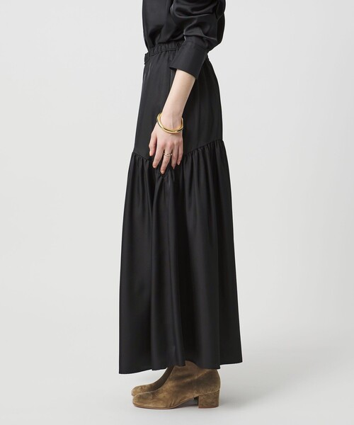 UNITED ARROWS(ユナイテッドアローズ)の「シルクライク ティアード スカート(スカート・レディース・オフホワイト/ブラック/ダークブラウン・38/36)」の17枚目の写真