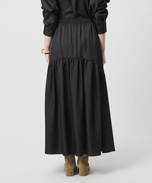UNITED ARROWS(ユナイテッドアローズ)の「シルクライク ティアード スカート(スカート・レディース・オフホワイト/ブラック/ダークブラウン・38/36)」の18枚目の写真