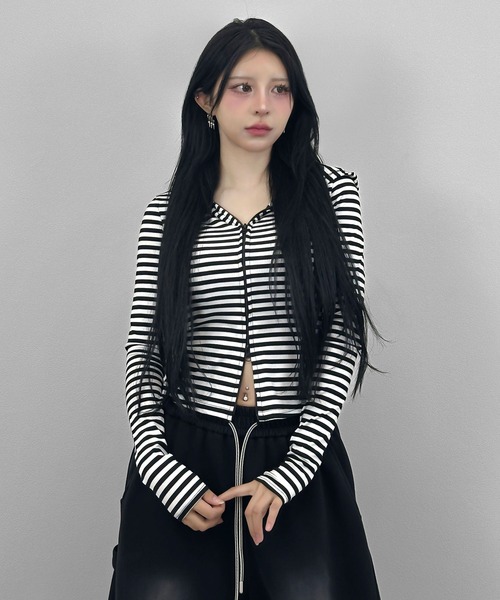 FOLLOWIN（フォロウィン）の「ボーダーフィットジップフーディーパーカー（パーカー・レディース・ホワイト・FREE）」の10枚目の写真