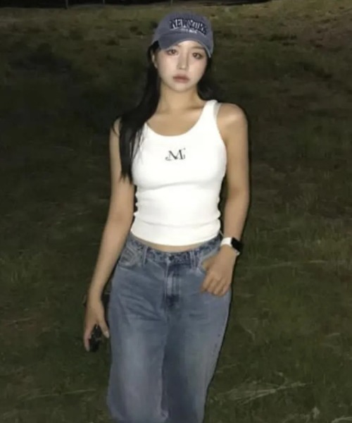 MUCENT（ムセント）の「◇MUCENT◇ブランド直輸入正規品/BACK DETAIL SIGNATURE SLEEVELESS バックディテールシグネチャースリーブレスゴルジタンクトップ（タンクトップ・レディース・ブラック/ホワイト・FREE）」の16枚目の写真