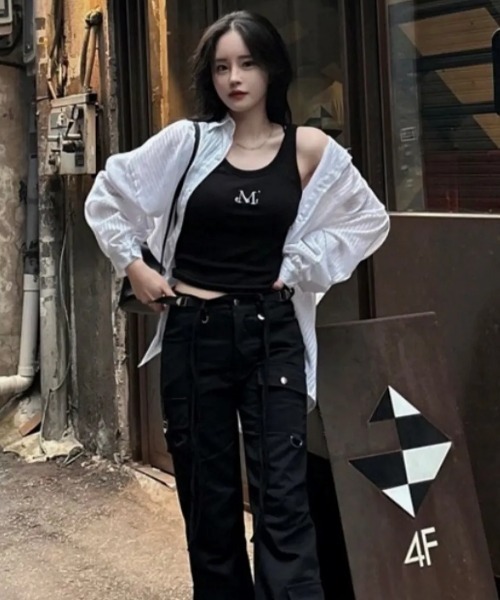 MUCENT（ムセント）の「◇MUCENT◇ブランド直輸入正規品/BACK DETAIL SIGNATURE SLEEVELESS バックディテールシグネチャースリーブレスゴルジタンクトップ（タンクトップ・レディース・ブラック/ホワイト・FREE）」の11枚目の写真