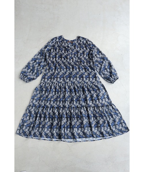 cawaii(カワイイ)の「揺らめく花のシフォンワンピース(ワンピース・レディース・ネイビー・M~L/LL~3L)」の5枚目の写真