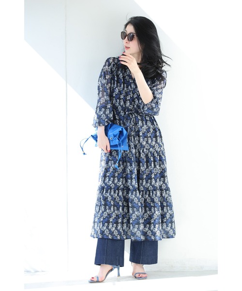 cawaii(カワイイ)の「揺らめく花のシフォンワンピース(ワンピース・レディース・ネイビー・M~L/LL~3L)」の7枚目の写真