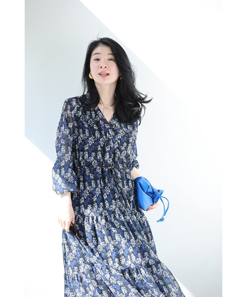 cawaii(カワイイ)の「揺らめく花のシフォンワンピース(ワンピース・レディース・ネイビー・M~L/LL~3L)」の11枚目の写真