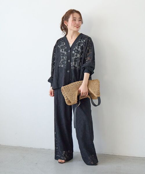 le.coeur blanc（ルクールブラン）の「フラワーメッシュレースワイドパンツ（その他パンツ・レディース・オフホワイト/ブラック・38）」の11枚目の写真