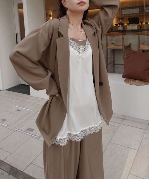 CORNERS(コーナーズ)の「マットサテンレースキャミソール(キャミソール・レディース・ブラック/アイボリー・M)」の1枚目の写真