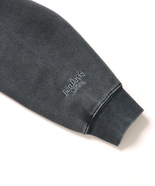 BEN DAVIS(ベンデイビス)の「【BEN DAVIS(ベンデイビス)】LETTERS FADED ZIP HOODIE / 共布ワッペン フーディ ダブルジップ 刺繍 ヘビーウェイト ジップパーカー 裏起毛 ≪セットアップ着用可能≫(パーカー・メンズ・ブラック系その他/ブラック・MEDIUM/LARGE)」の8枚目の写真