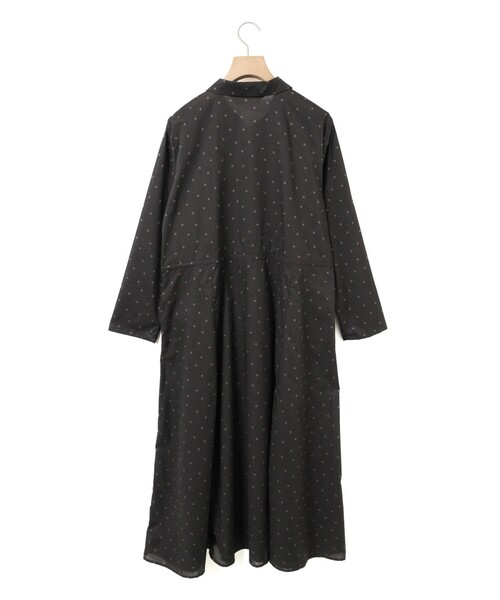 MidiUmi(ミディウミ)の「MidiUmi ウエスト切り替えドットワンピース(ワンピース・レディース・チャコールグレー/ブラック・FREE)」の16枚目の写真