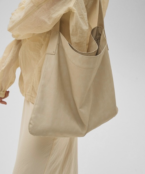 TODAYFUL（トゥデイフル）の「[TODAYFUL/トゥデイフル] USEFUL ショルダーバッグ（ショルダーバッグ・レディース・アイボリー/ブラック・F）」の2枚目の写真