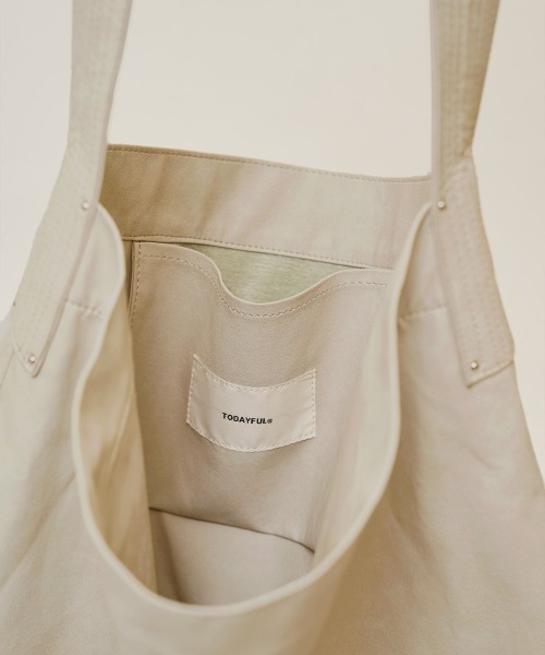 TODAYFUL（トゥデイフル）の「[TODAYFUL/トゥデイフル] USEFUL ショルダーバッグ（ショルダーバッグ・レディース・アイボリー/ブラック・F）」の6枚目の写真