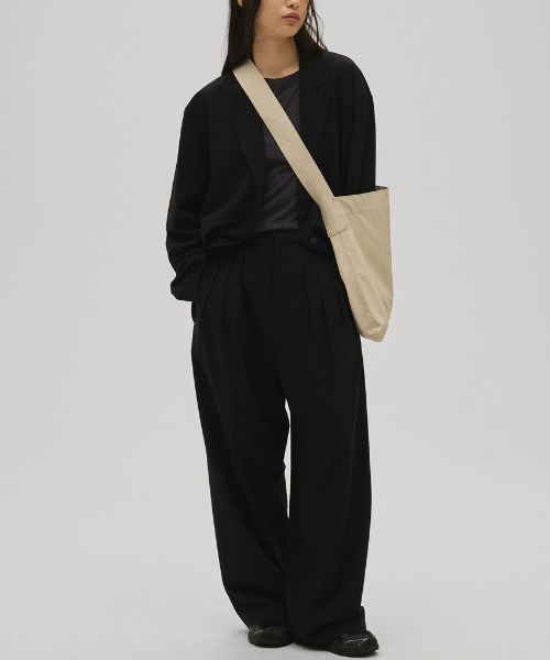 TODAYFUL（トゥデイフル）の「[TODAYFUL/トゥデイフル] USEFUL ショルダーバッグ（ショルダーバッグ・レディース・アイボリー/ブラック・F）」の3枚目の写真