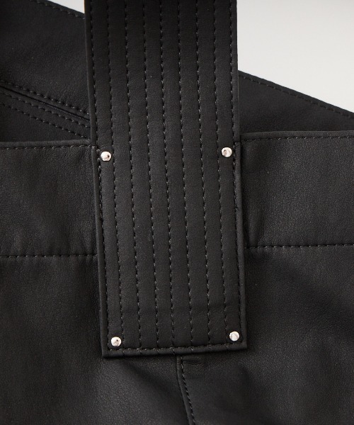 TODAYFUL（トゥデイフル）の「[TODAYFUL/トゥデイフル] USEFUL ショルダーバッグ（ショルダーバッグ・レディース・アイボリー/ブラック・F）」の17枚目の写真