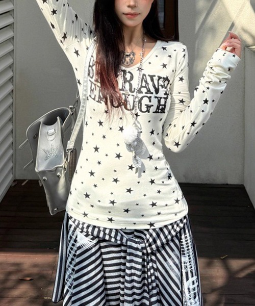 WEGO(ウィゴー)の「星柄ロゴプリントタイトロンT(Tシャツ/カットソー・レディース・グレー/ホワイト・MEDIUM/LARGE)」の13枚目の写真