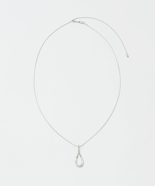 green label relaxing(グリーンレーベルリラクシング)の「シズクフレーム スライド ネックレス(ネックレス・レディース・ゴールド/シルバー・FREE)」の1枚目の写真