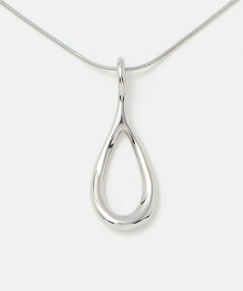 green label relaxing(グリーンレーベルリラクシング)の「シズクフレーム スライド ネックレス(ネックレス・レディース・ゴールド/シルバー・FREE)」の7枚目の写真