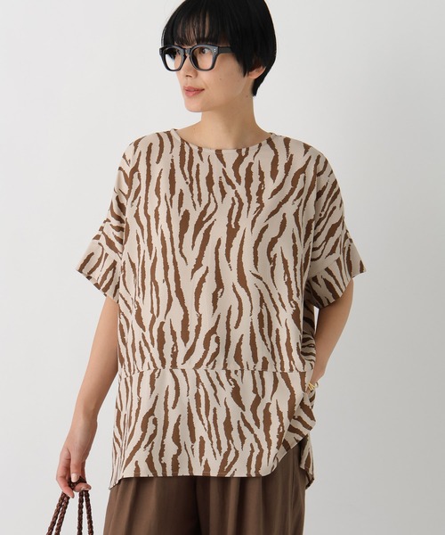 Elura（エルーラ）の「サラサラリラクシーTブラウス/656783（Tシャツ/カットソー・レディース・ブラック/ミント/モカ/ゼブラ/オフホワイト/ダークブラウン・LARGE/MEDIUM）」の6枚目の写真