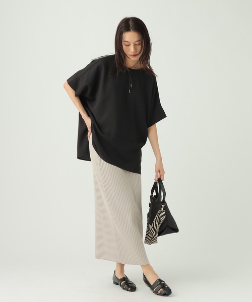 Elura（エルーラ）の「サラサラリラクシーTブラウス/656783（Tシャツ/カットソー・レディース・ブラック/ミント/モカ/ゼブラ/オフホワイト/ダークブラウン・LARGE/MEDIUM）」の14枚目の写真