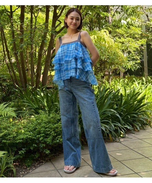 LE CIEL BLEU（ルシェルブルー）の「デニムペインターパンツ / Denim Painter Pants（その他パンツ・レディース・ブルー・34/36/38）」の2枚目の写真