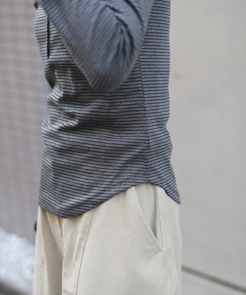 Marient（マリエント）の「ボーダーフーディーTOPS（Tシャツ/カットソー・レディース・ホワイト/グレー・FREE）」の5枚目の写真