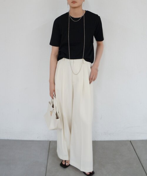 LOUNGEDRESS（ラウンジドレス）の「エッセンシャルT（Tシャツ/カットソー・レディース・オフホワイト/ブラック/ブラウン・FREE）」の15枚目の写真