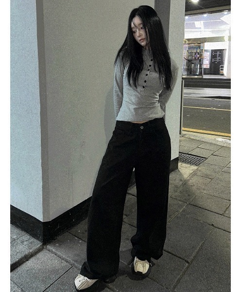 Hatsukoshi（ハツコシ）の「ツーボタンストラップワイドパンツ（その他パンツ・レディース・ブラック・LARGE/MEDIUM/SMALL）」の6枚目の写真