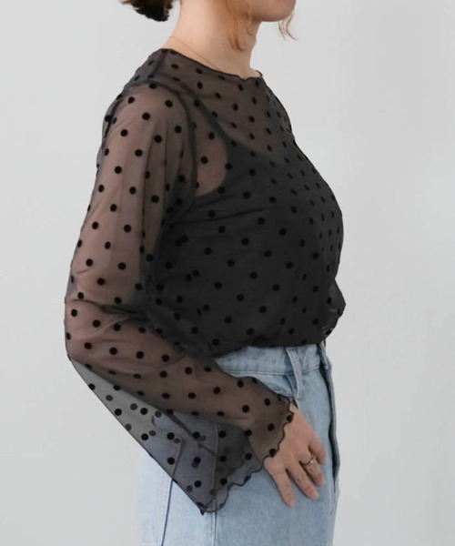 aquagarage(アクアガレージ)の「キャミ付きドットメローシアーブラウス(シャツ/ブラウス・レディース・チャコール/ブラック/アイボリー・M)」の7枚目の写真