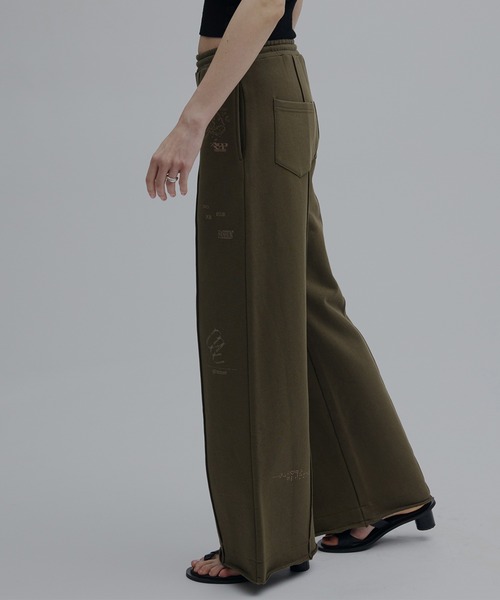 Ameri（アメリ）の「GRAPHIC ART SWEAT PANTS（スウェットパンツ