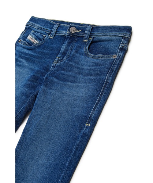 DIESEL(ディーゼル)の「キッズ デニムパンツ ジョグジーンズ 2017 SLANDY-J JJJ(デニムパンツ・キッズ・インディゴブルー・4Y/10Y/12Y/6Y)」の3枚目の写真