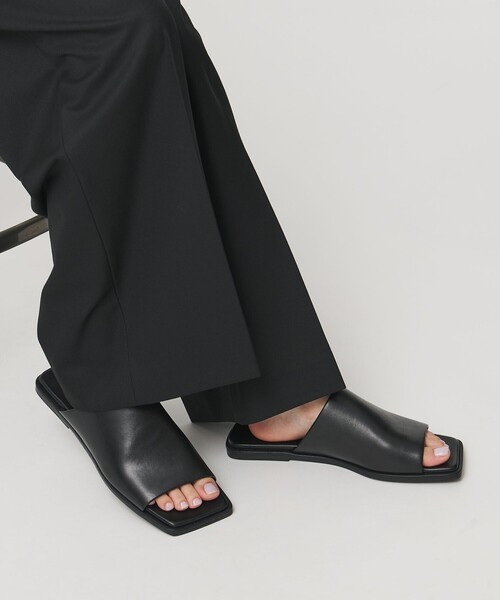 MARW UNITED ARROWS(マルゥ ユナイテッドアローズ)の「<MARW UNITED ARROWS+ODETTE E ODILE>スクエア フラット サンダル(サンダル・レディース・ブラック・24cm/24.5cm/23cm/22cm/22.5cm/25cm/23.5cm)」の13枚目の写真