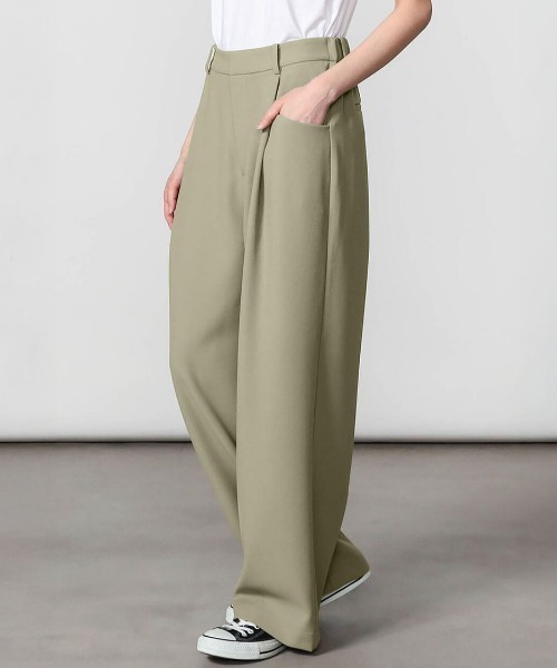 GYMPHLEX(ジムフレックス)の「Gymphlex Tuck Wide Easy Pants(ジムフレックス タック ワイドイージーパンツ)(スラックス・レディース・ブラック/グレー/グリーン系・X-LARGE/LARGE)」の3枚目の写真
