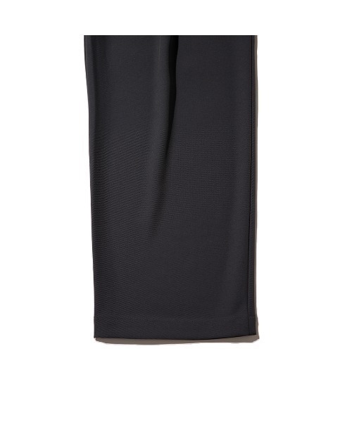 GYMPHLEX(ジムフレックス)の「Gymphlex Tuck Wide Easy Pants(ジムフレックス タック ワイドイージーパンツ)(スラックス・レディース・ブラック/グレー/グリーン系・X-LARGE/LARGE)」の10枚目の写真