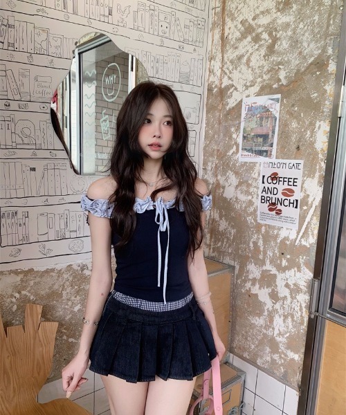 VIBGYOR(ヴィブジョー)の「【LAMPOON】ギンガムフリルオフショル(その他トップス・レディース・ブルー・SMALL/MEDIUM/LARGE)」の5枚目の写真