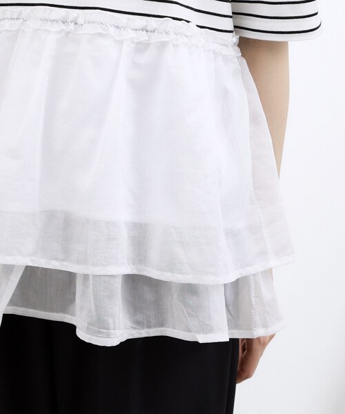 grove(グローブ)の「【体型カバー】INせず決まる、ウエストシアーフリルTシャツ(Tシャツ/カットソー・レディース・ブラック/オフホワイト/ホワイト系5・02/03/04/05/01)」の4枚目の写真