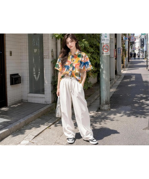 KONVINI（コンビニ）の「北欧テキスタイル アニマルアート クロップド 総柄シャツ（シャツ/ブラウス・レディース・ホワイト・FREE）」の7枚目の写真