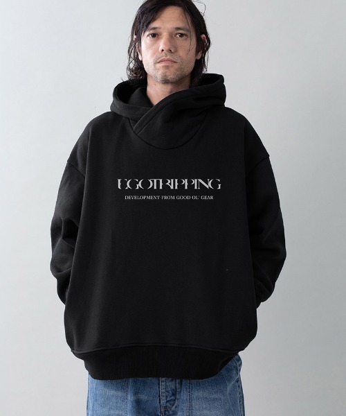 EGO TRIPPING(エゴトリッピング)の「mpa4148-COWL-WOOL SWEAT PARKA print スウェットパーカー(666709)(パーカー・メンズ・ネイビー/ブラック/グレイッシュベージュ・48/46)」の2枚目の写真