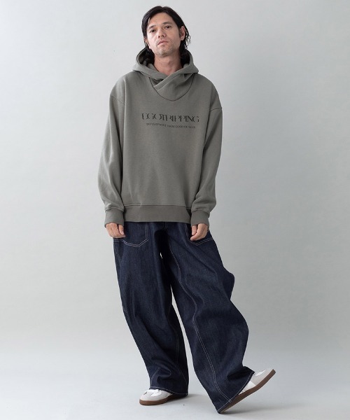 EGO TRIPPING(エゴトリッピング)の「mpa4148-COWL-WOOL SWEAT PARKA print スウェットパーカー(666709)(パーカー・メンズ・ネイビー/ブラック/グレイッシュベージュ・48/46)」の13枚目の写真