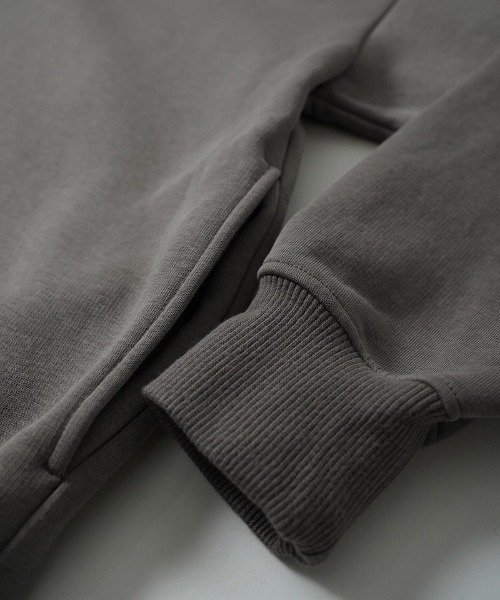 EGO TRIPPING(エゴトリッピング)の「mpa4148-COWL-WOOL SWEAT PARKA print スウェットパーカー(666709)(パーカー・メンズ・ネイビー/ブラック/グレイッシュベージュ・48/46)」の8枚目の写真