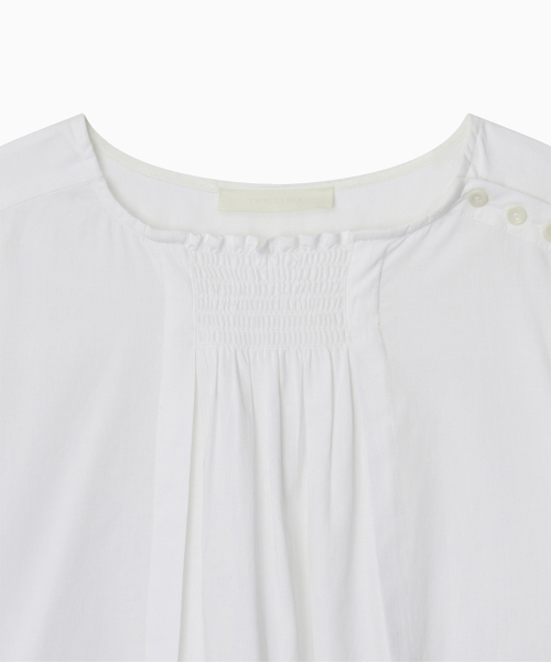 OHESHIO（オヘシオ）の「SMOCKED SHIRRING BLOUSE, WHITE（シャツ/ブラウス・レディース・その他・FREE）」の10枚目の写真