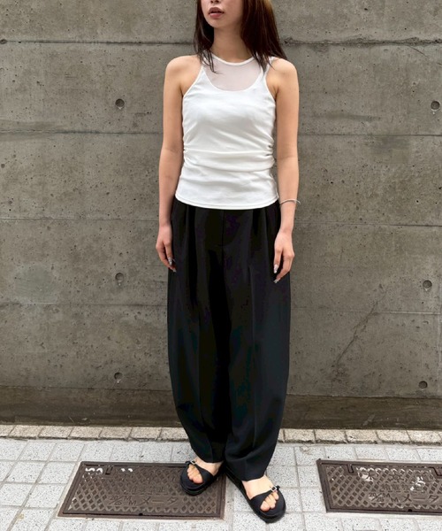 THINGS THAT MATTER(シングス ザット マター)の「【ZOZOTOWN別注商品】SIDE GATHERED SLEEVELESS TOPS / サイド ギャザード スリーブレス トップス(タンクトップ・レディース・ホワイト/ブラック×ベージュ/ブラック・FREE)」の10枚目の写真