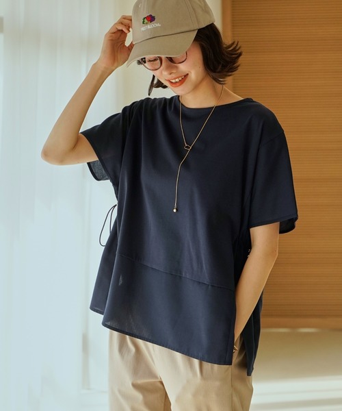 ikka(イッカ)の「【接触冷感/親子コーデ】異素材切り替えドロストプルオーバー(Tシャツ/カットソー・レディース・ネイビー/グレイッシュベージュ/レンガ/ブラウン系その他・M/L/S)」の1枚目の写真