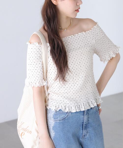 FREE'S MART(フリーズマート)の「◆2WAYオフショルシャーリングカットソー(Tシャツ/カットソー・レディース・ホワイト系その他2/ホワイト系その他/ホワイト/ホワイト系その他3・FREE)」の16枚目の写真
