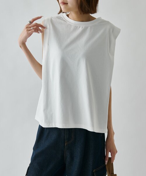 goocy(グーシー)の「【接触冷感】タックノースリT(Tシャツ/カットソー・レディース・チャコールグレー/ホワイト/カーキ/ブラック・FREE)」の2枚目の写真