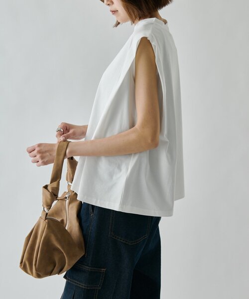 goocy(グーシー)の「【接触冷感】タックノースリT(Tシャツ/カットソー・レディース・チャコールグレー/ホワイト/カーキ/ブラック・FREE)」の20枚目の写真