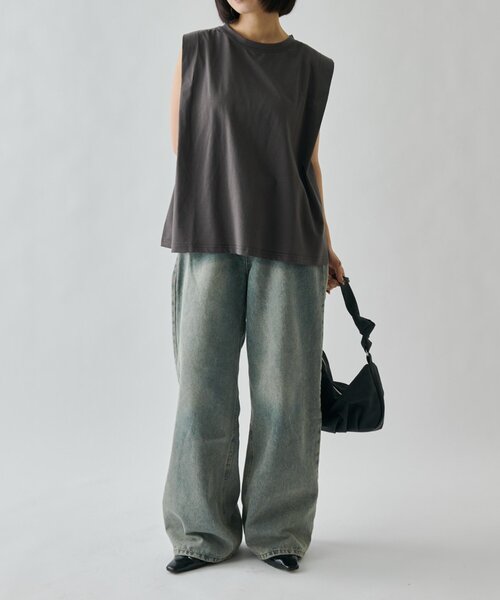 goocy(グーシー)の「【接触冷感】タックノースリT(Tシャツ/カットソー・レディース・チャコールグレー/ホワイト/カーキ/ブラック・FREE)」の8枚目の写真