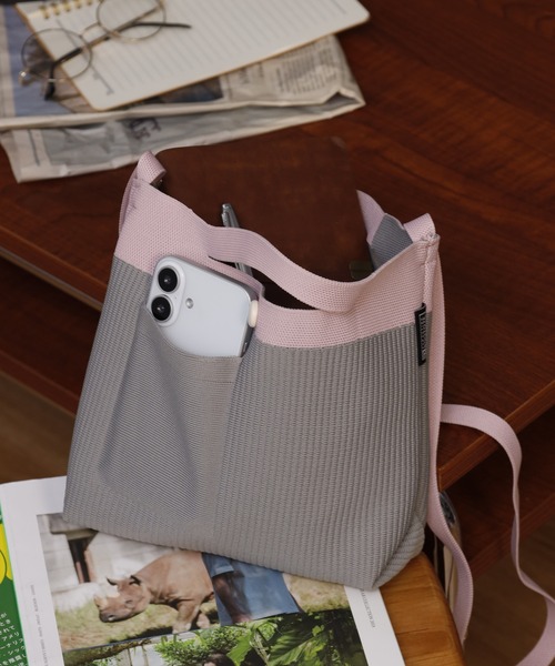 ROOTOTE(ルートート)の「ROOTOTE 2WAYニットミニトート&ショルダー(トートバッグ・レディース・ブラック・FREE)」の5枚目の写真