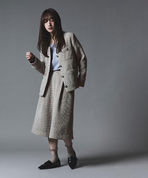 W:Huku(フーク)の「ウールミックス ツイード ノーカラー ジャケット / Wool-Blend Tweed Collarless Jacket(ノーカラージャケット・レディース・ライトグレー・FREE)」の9枚目の写真